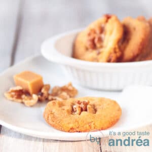 A plate with Walnut cookies
