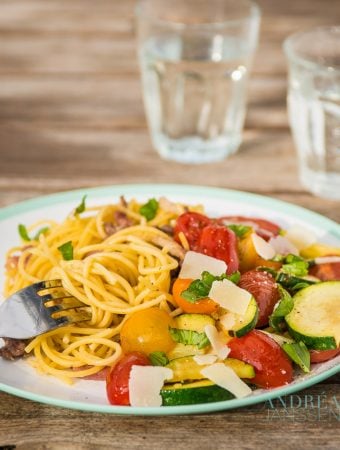 SPAGHETTI MET ROERBAK COURGETTE-14 Spaghetti met roerbak courgette