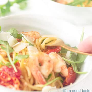 spaghetti met garnalen en rucola