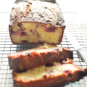 slices Cranberry cake