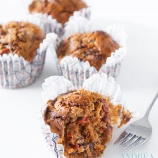 4 Whole wheat muffins with goji berries and raisins
