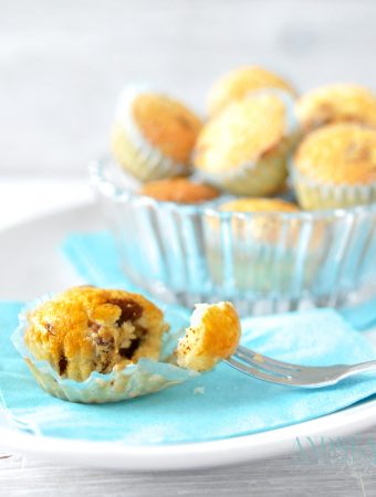 CUPCAKES MET CHOCOLADE STUKJES-bewerkt Cupcakes met chocolade stukjes