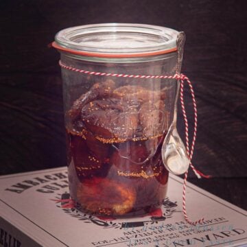 Preserve: figs in syrup