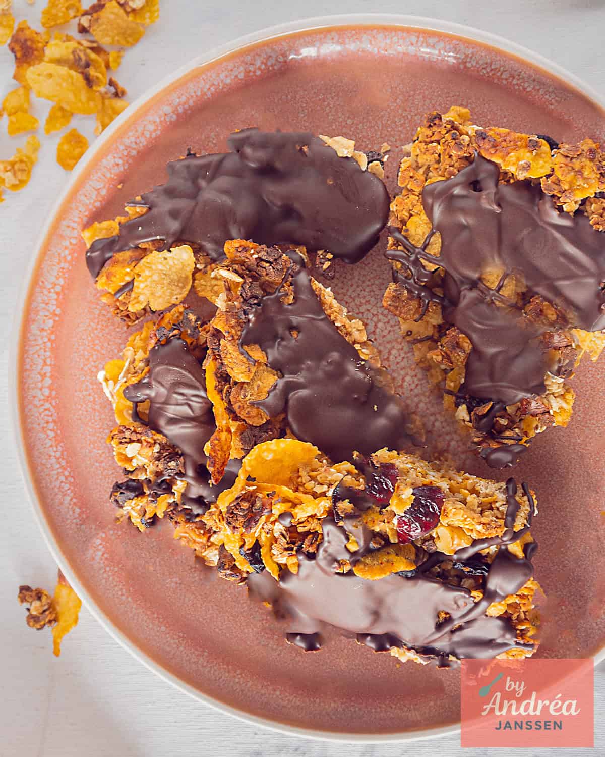 Easy Homemade Chocolate Granola Bars