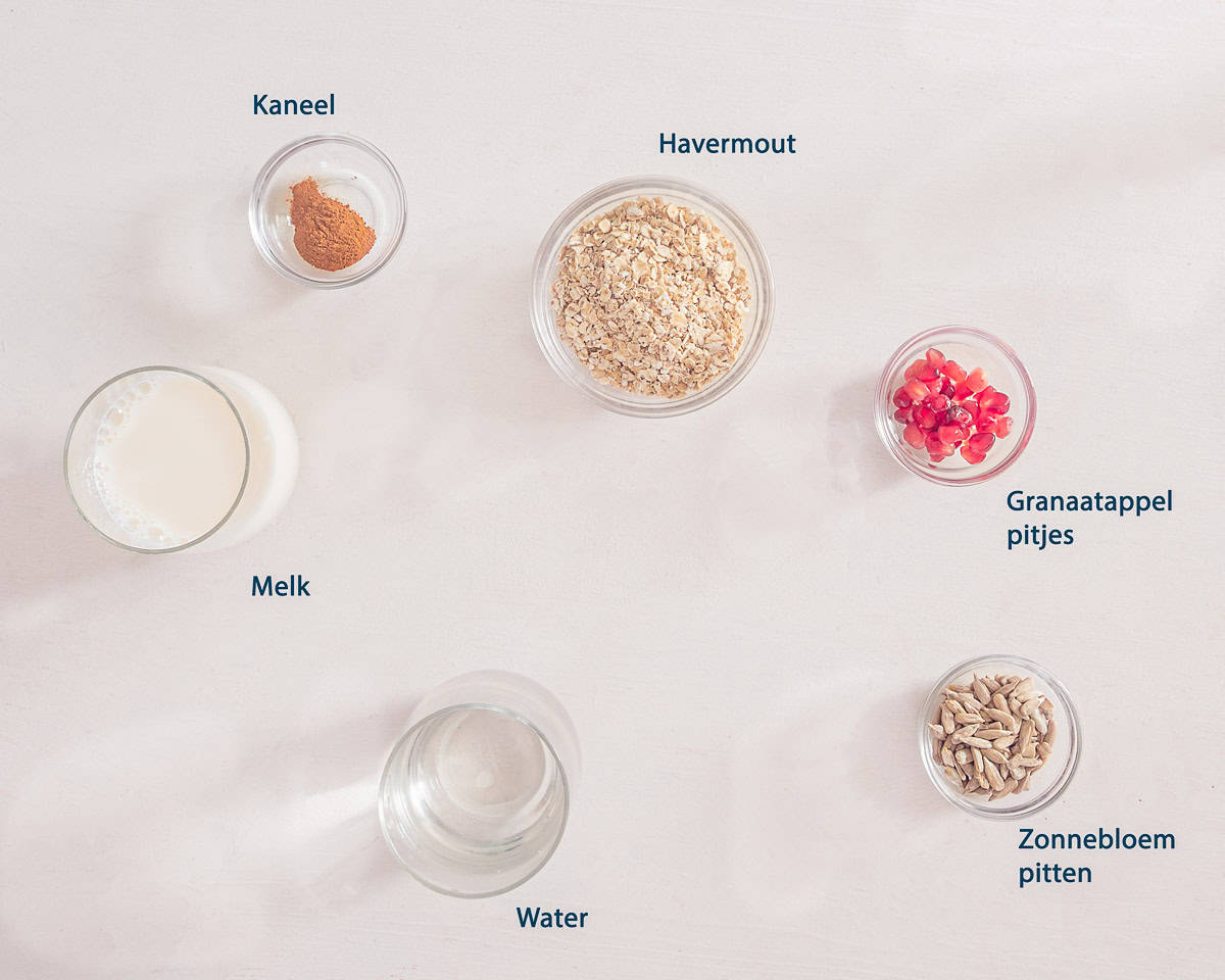 Ingrediënten Havermout Met Granaatappel En Zonnebloempitten