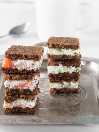 zebra-6-bewerkt zebra, sandwiches met zalm en komkommer