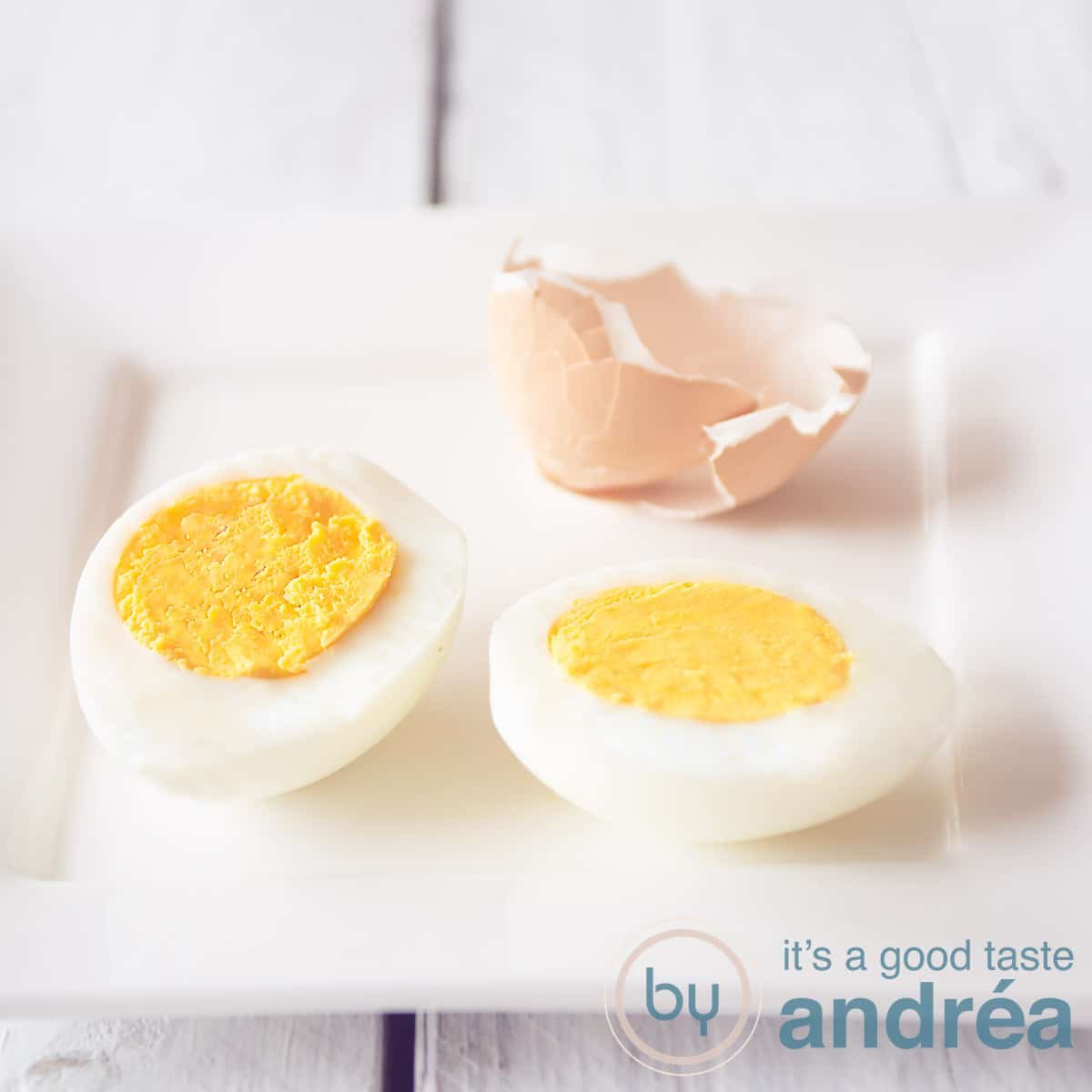 How to Cook a Perfect Hard and Soft-Boiled Egg - By Andrea Janssen
