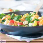 Spinazie wokken met feta en aardappeltjes – spinach stir fry with feta and potatoes Spinazie wokken met feta en aardappeltjes - spinach stir fry with feta and potatoes