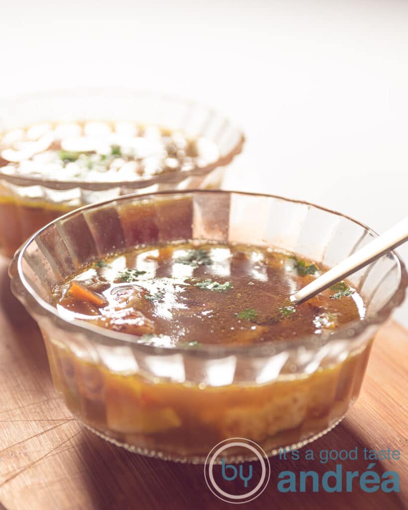 Vegetable soup with crepes