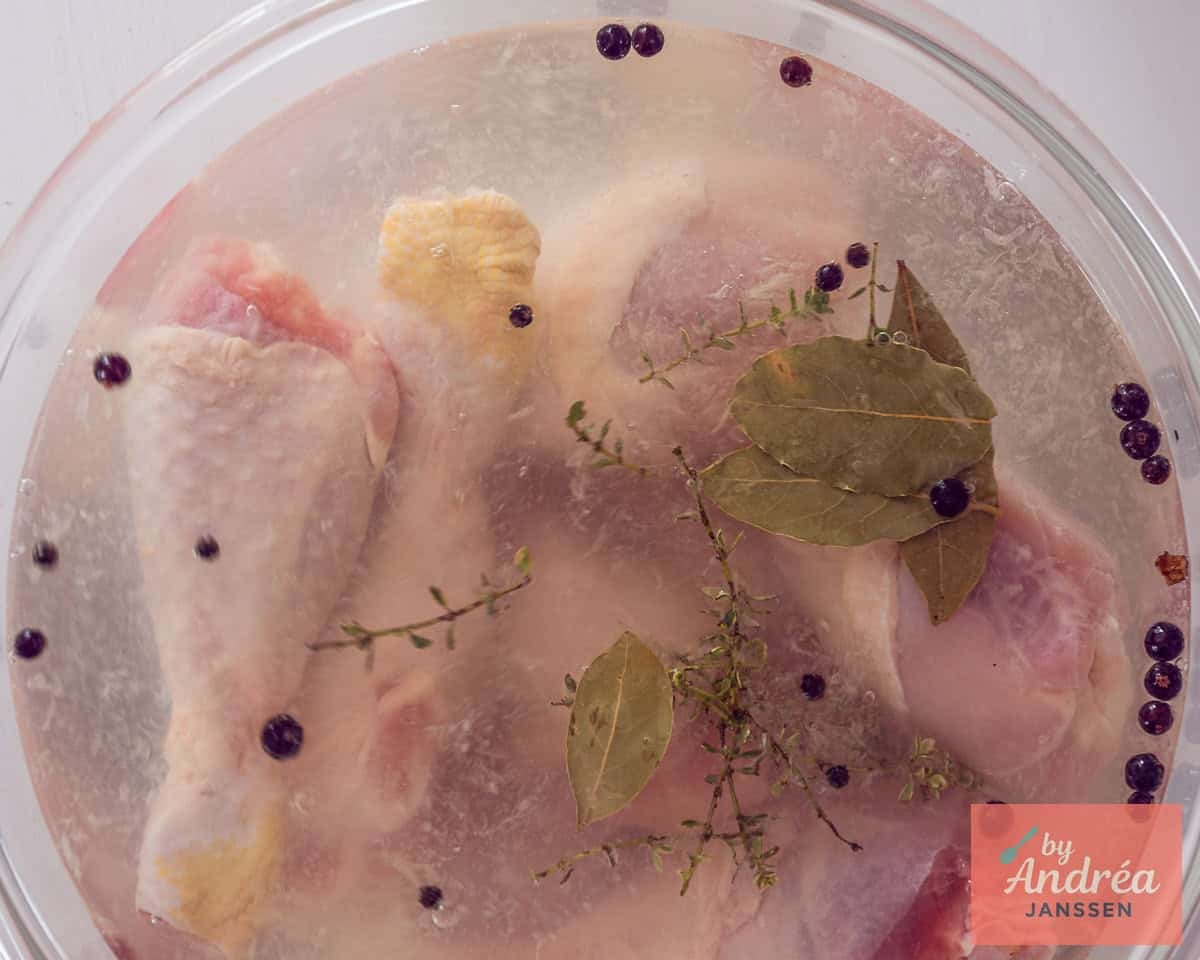 Kipdrumsticks in pekelwater met kruiden