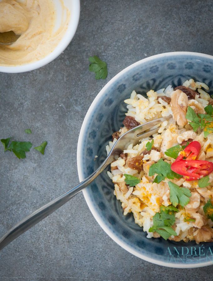 kerrie rijst stalade met kipstukjes kerrie rijst salade met kipstukjes