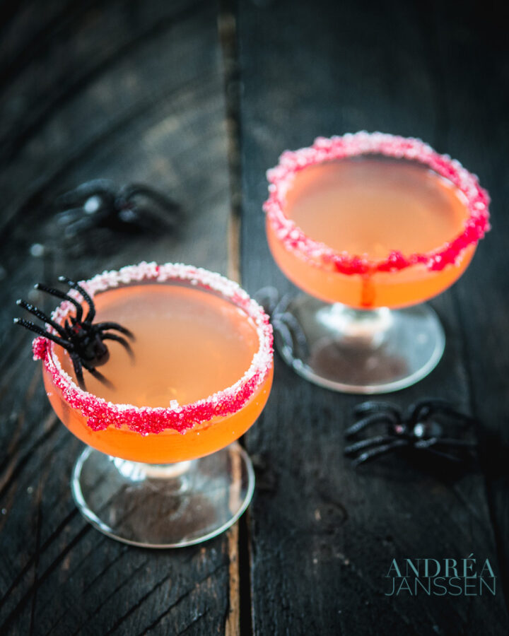 Halloween cosmopolitan cocktail - By Andrea Janssen