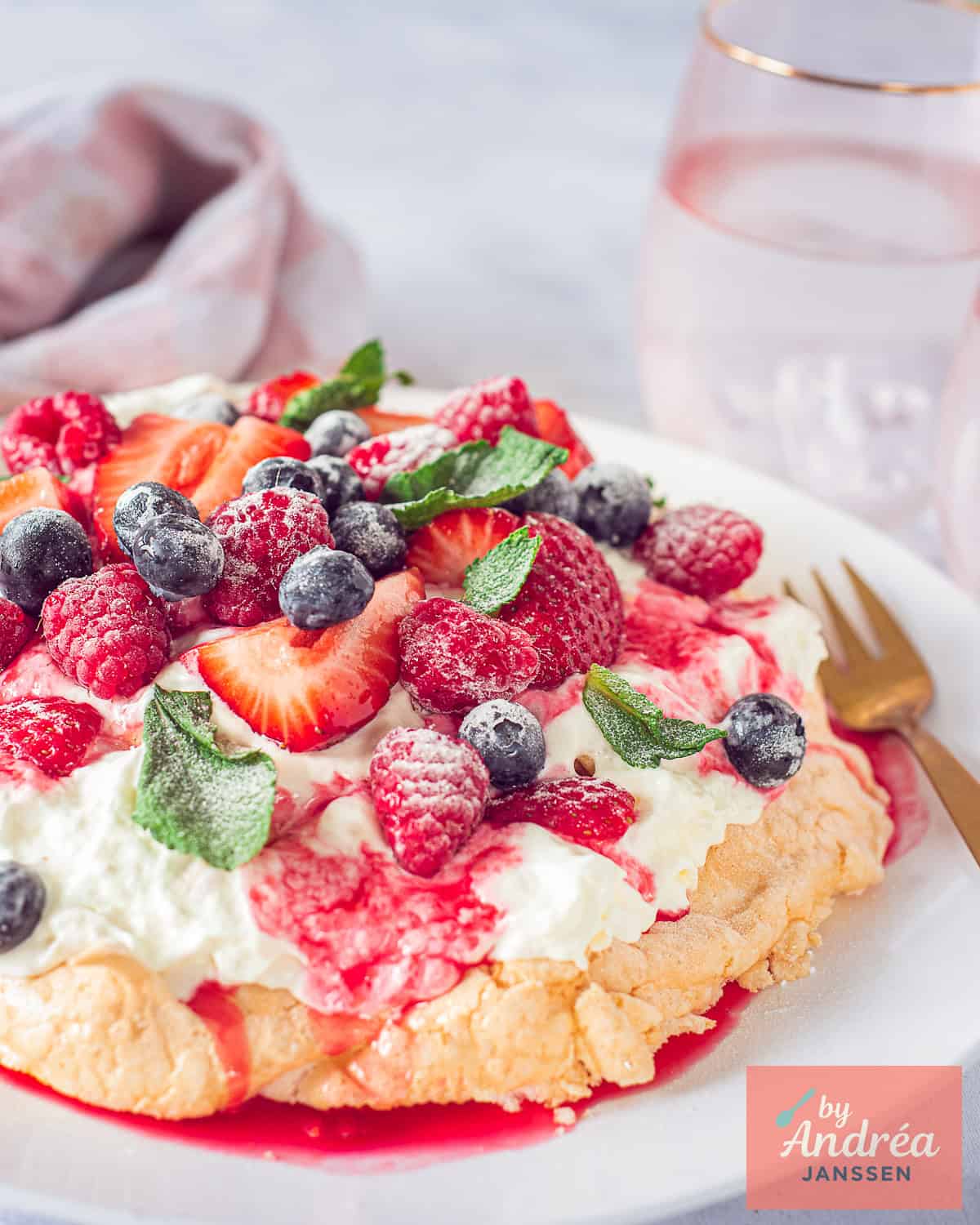 Best Pavlova Recipe for Red Fruit Lovers
