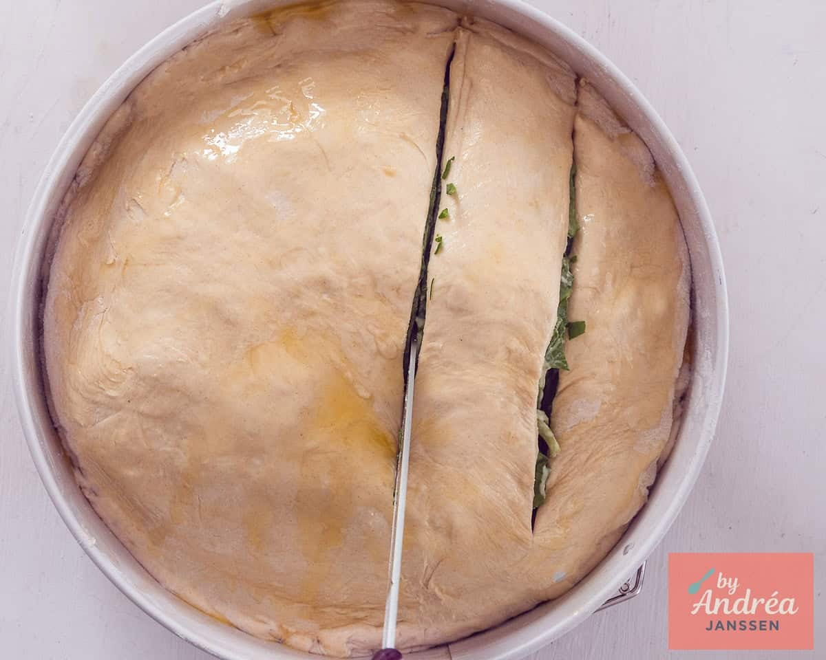 Score the katmer pie so that you get savory pie cubes after baking.