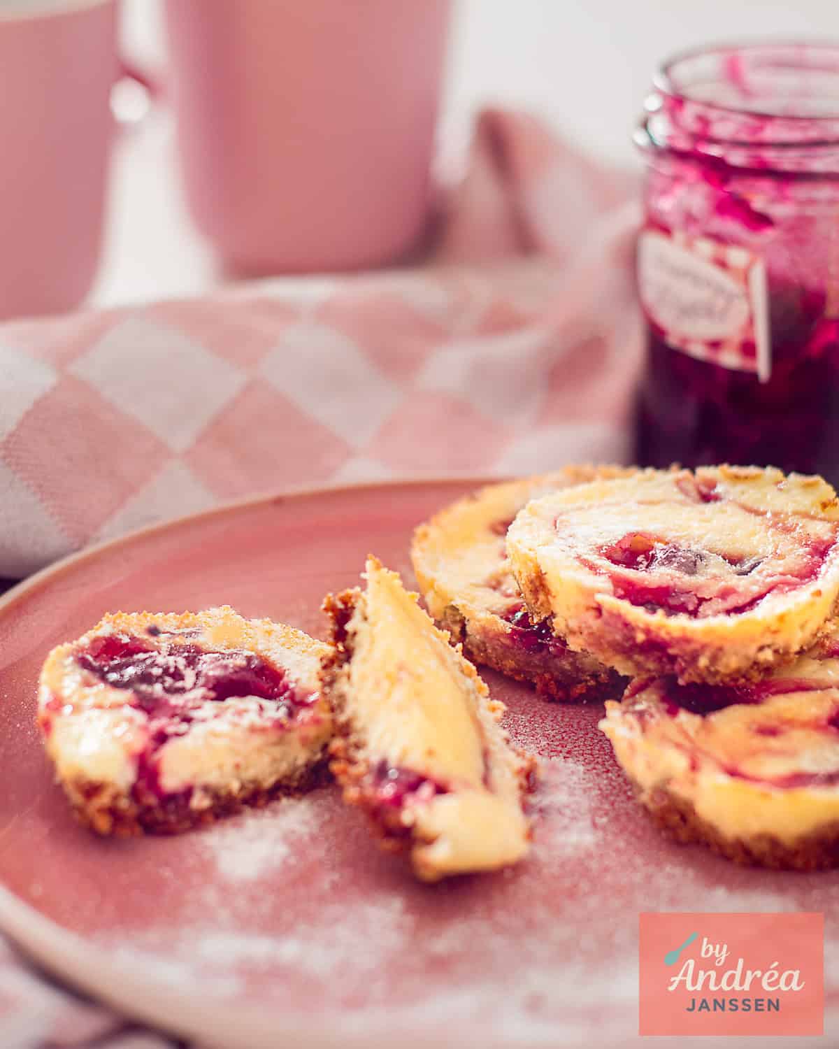 Single-Serve Cheesecakes with Coffee Cookie Base