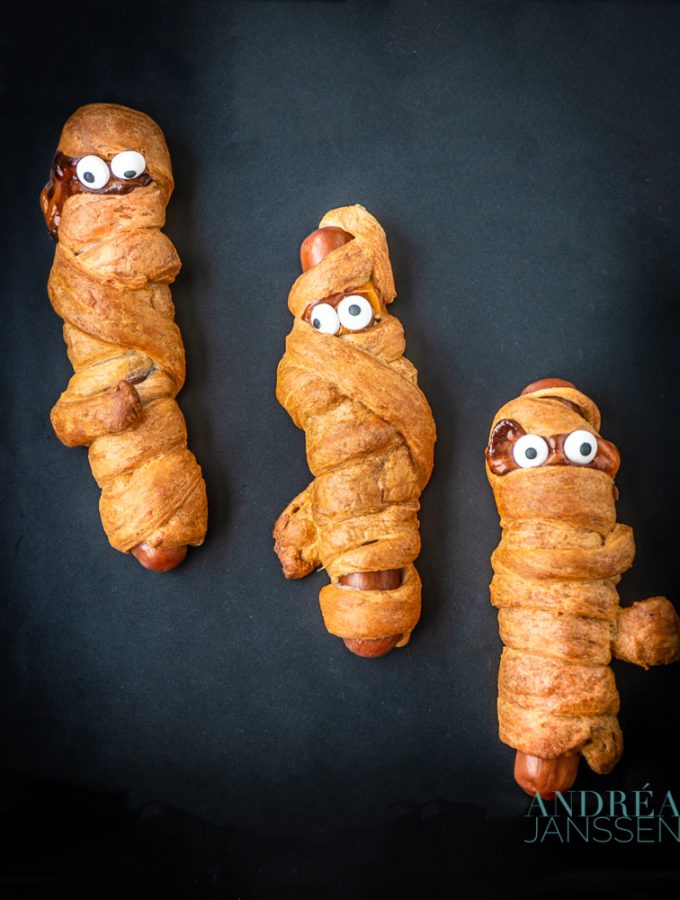 mummie broodjes-bewerkt mummies om op te eten