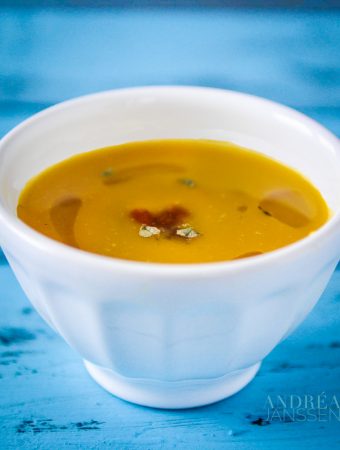 Pompoensoep met spicy salsa – pumpkin soup with spicy salsa-bewerkt