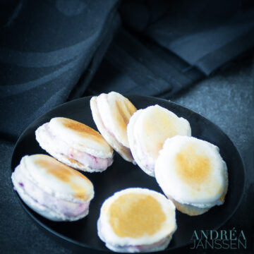 Macarons met aardbeien prosecco vulling