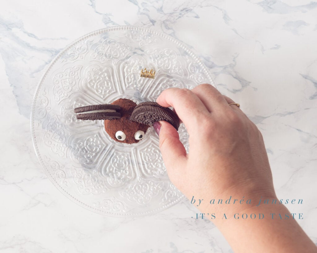 Put the Oreo cookies in the truffles