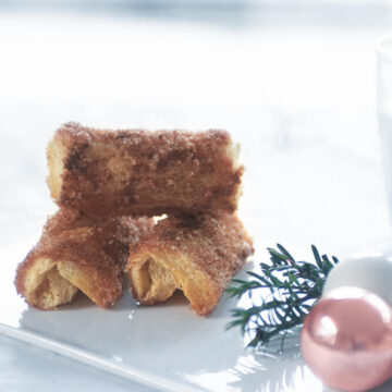 Kaneelrolletjes gevuld met roomkaas - cinnamon cream cheese rolls