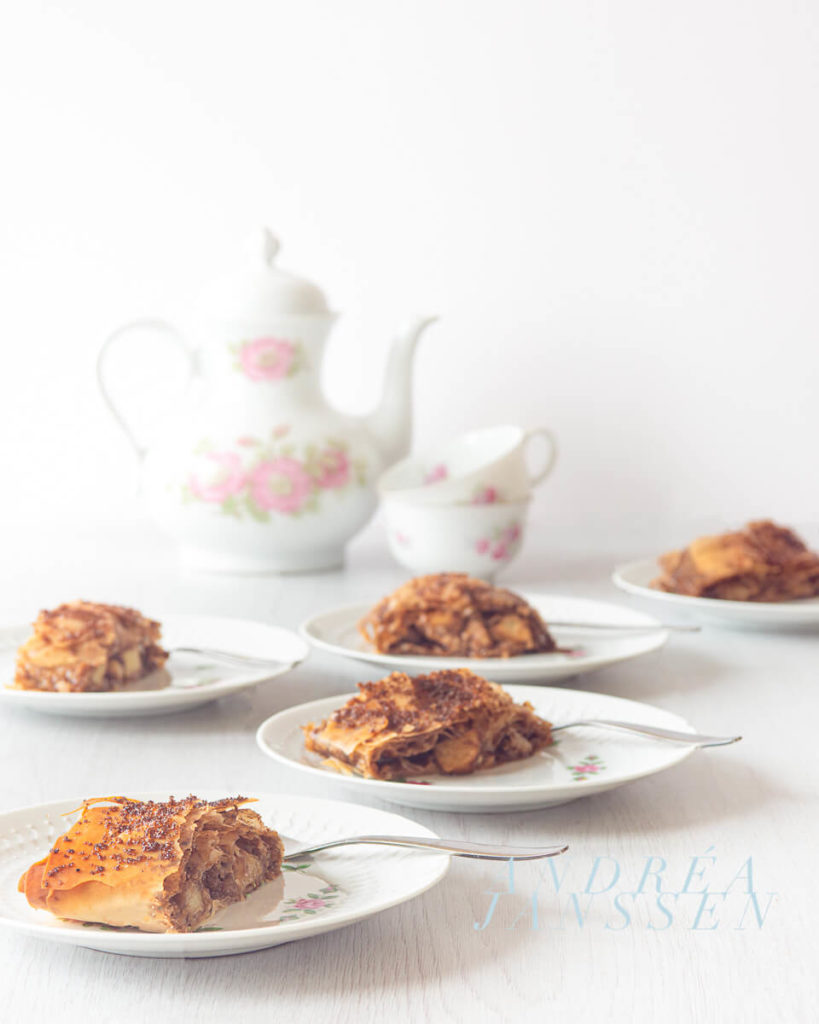 apple strudel - apfel strudel