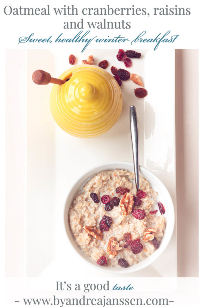 Oatmeal with cranberries, raisins and walnuts