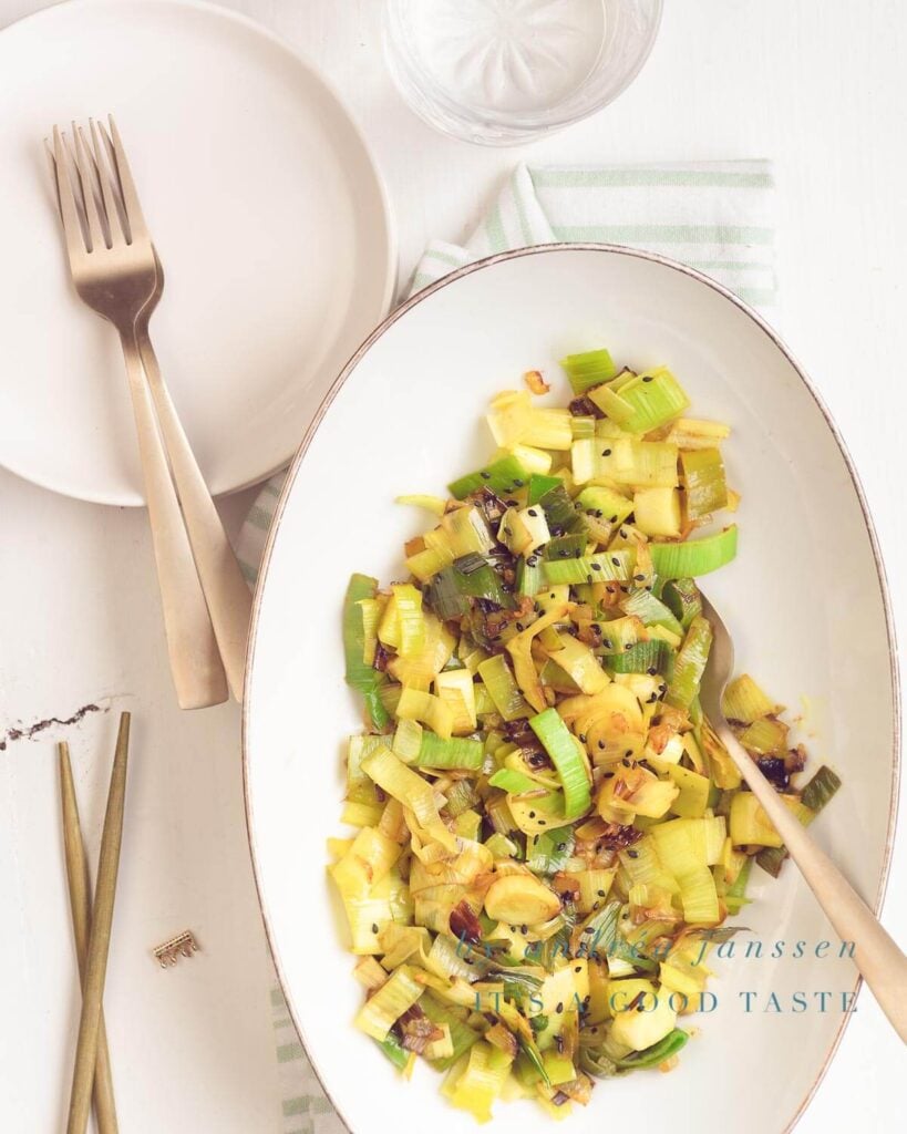 Vegan Chili and curry leek fry