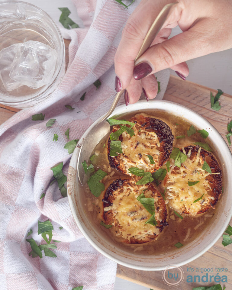 Easy French Onion Soup with Beer By Andrea Janssen