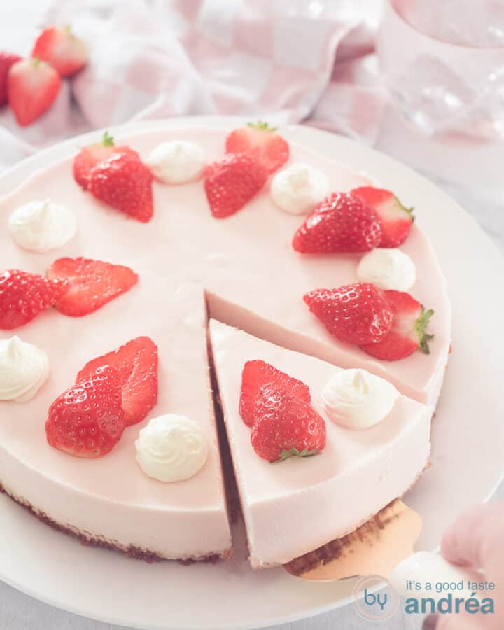 Strawberry Quark Cheesecake By Andrea Janssen